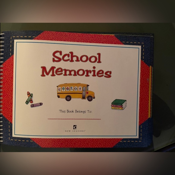 School Memories Kindergarsen Thru High School Memories Vintage Pocket Binder - Picture 3 of 6